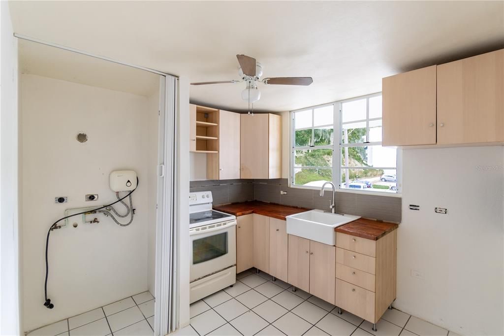 Activo con contrato: $275,000 (3 camas, 2 baños, 0 Pies cuadrados)
