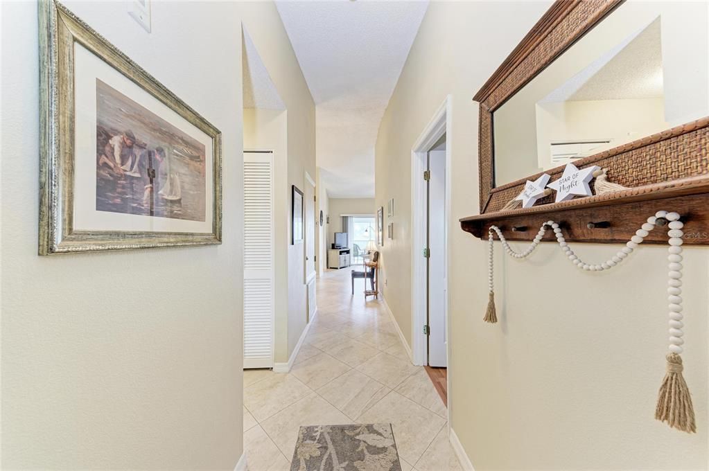 En Venta: $215,000 (2 camas, 2 baños, 1207 Pies cuadrados)