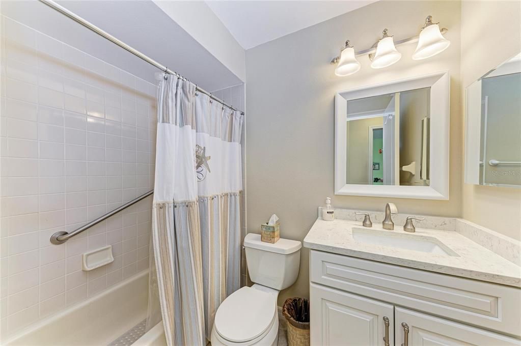 En Venta: $215,000 (2 camas, 2 baños, 1207 Pies cuadrados)