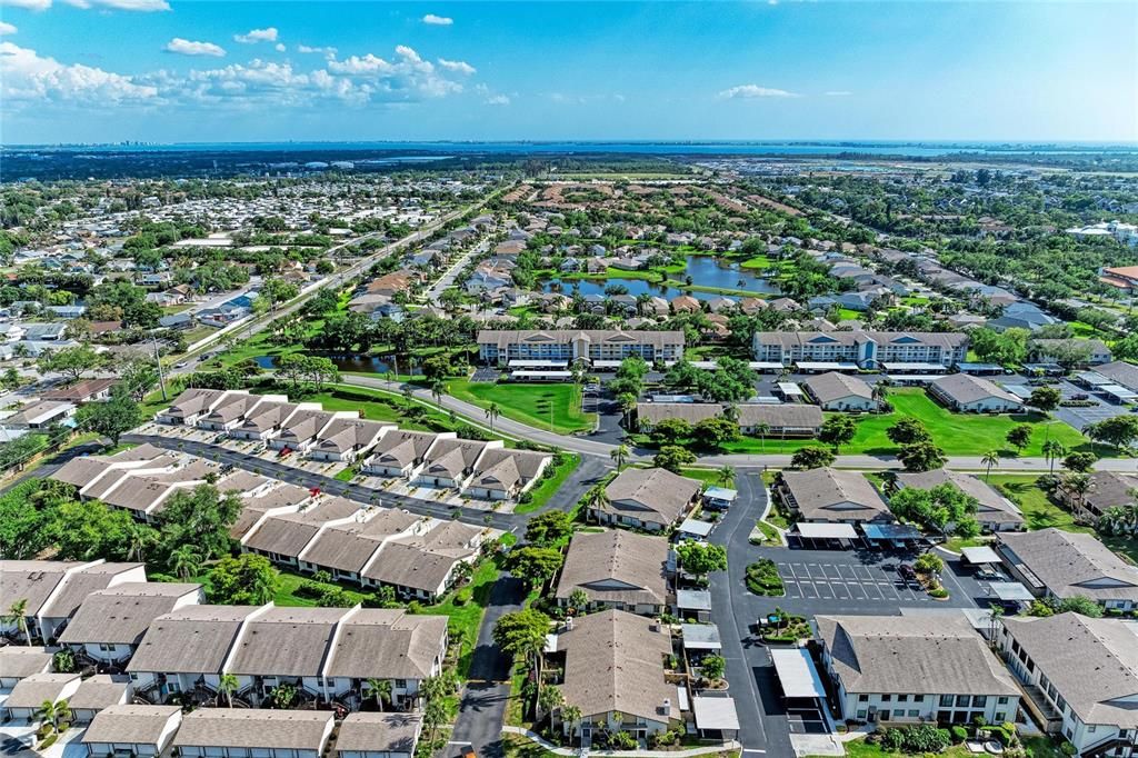 En Venta: $215,000 (2 camas, 2 baños, 1207 Pies cuadrados)