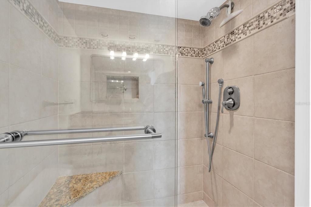 En Venta: $1,150,000 (2 camas, 2 baños, 1340 Pies cuadrados)
