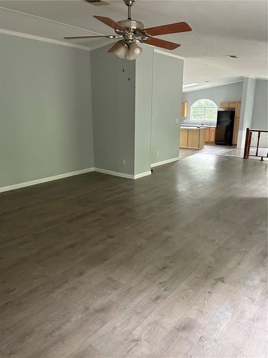 En Venta: $269,900 (3 camas, 2 baños, 2094 Pies cuadrados)