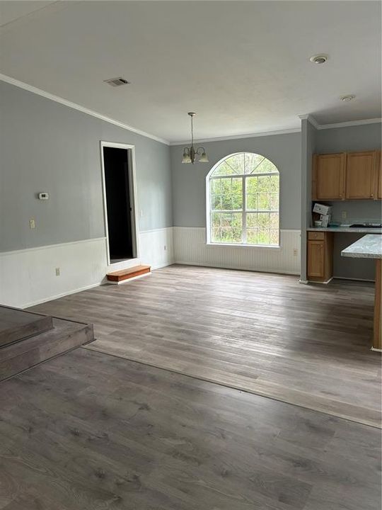 En Venta: $269,900 (3 camas, 2 baños, 2094 Pies cuadrados)