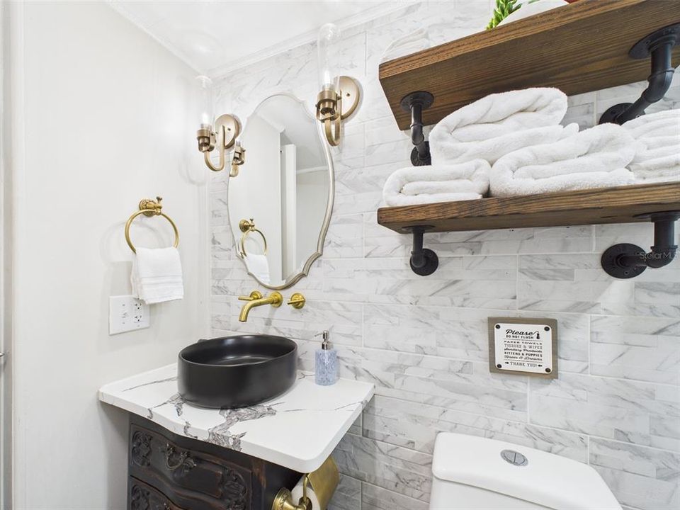 En Venta: $299,900 (4 camas, 0 baños, 1098 Pies cuadrados)