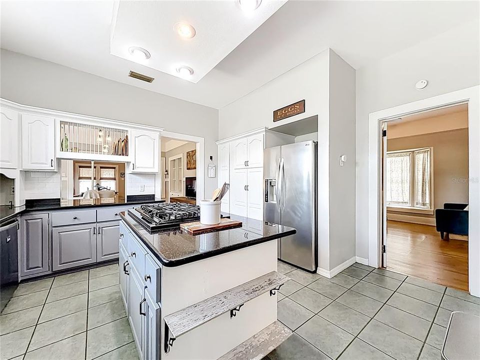 待售: $365,000 (0 贝兹, 0 浴室, 2360 平方英尺)