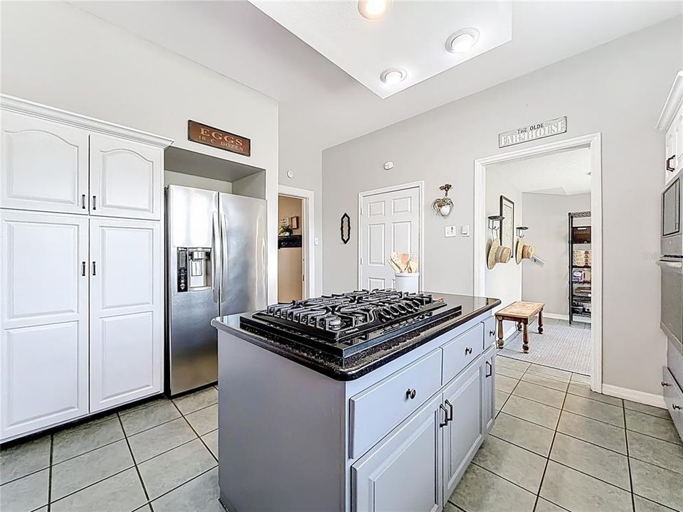 待售: $365,000 (0 贝兹, 0 浴室, 2360 平方英尺)