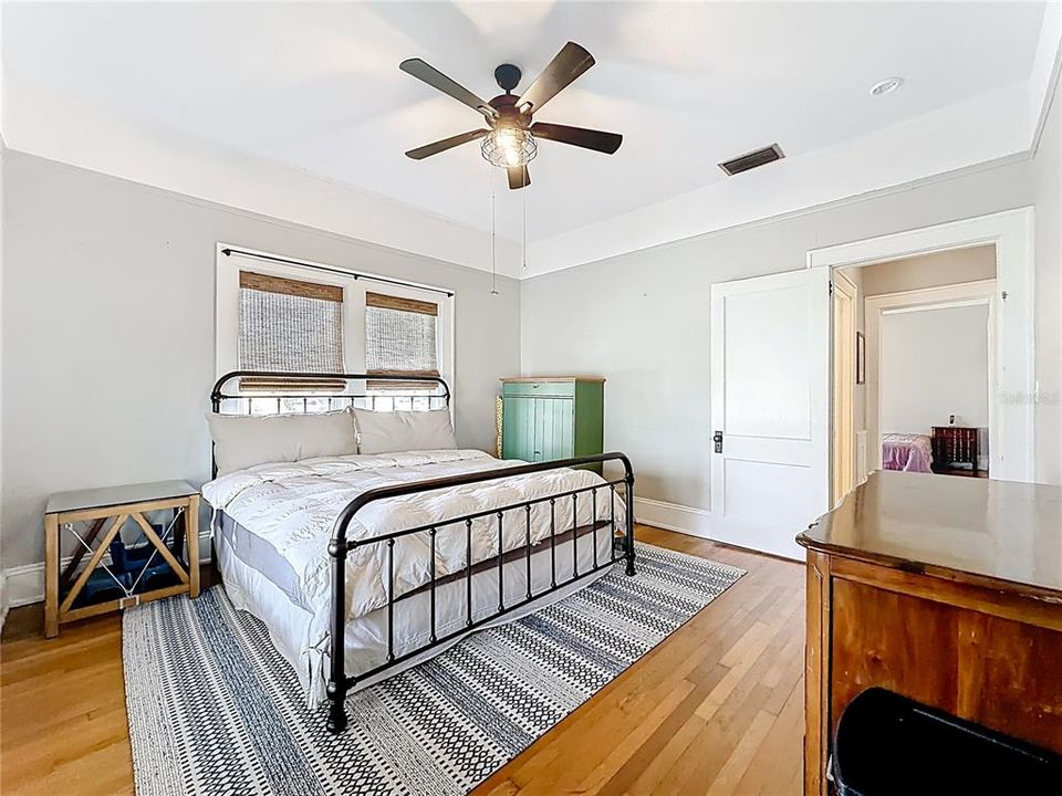 待售: $365,000 (0 贝兹, 0 浴室, 2360 平方英尺)