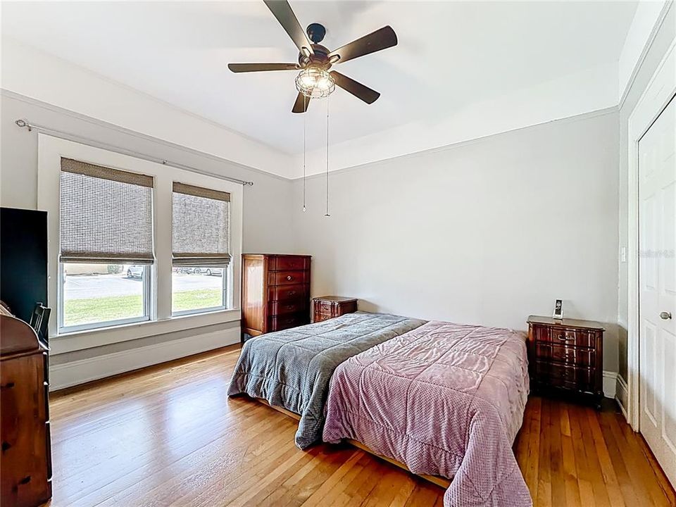 待售: $365,000 (0 贝兹, 0 浴室, 2360 平方英尺)