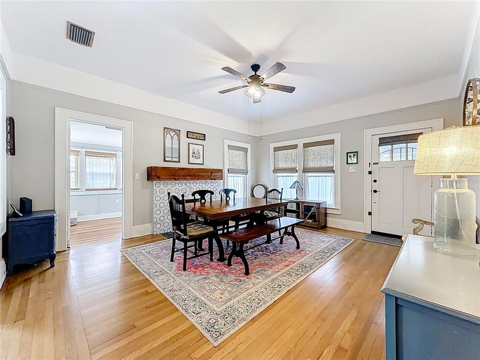 待售: $365,000 (0 贝兹, 0 浴室, 2360 平方英尺)