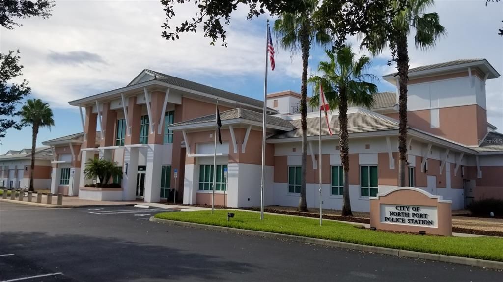 На продажу: $55,000 (0.68 acres)