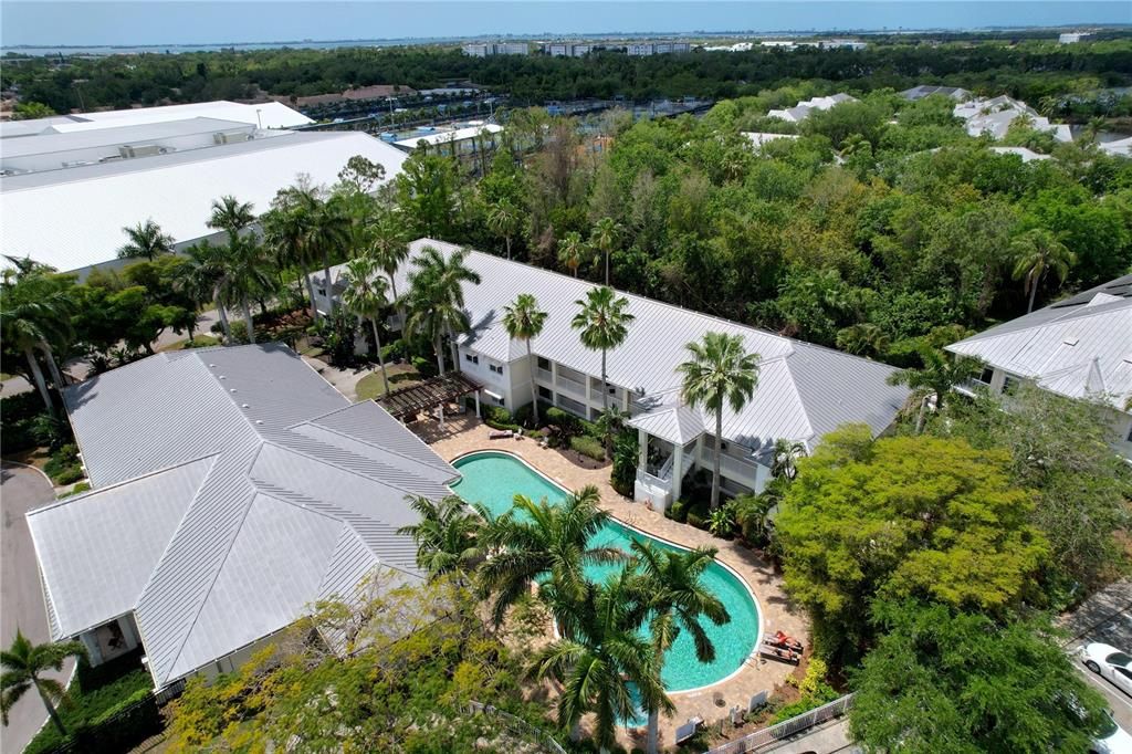 В аренду: $3,000 (2 спален, 2 ванн, 1215 Квадратных фут)