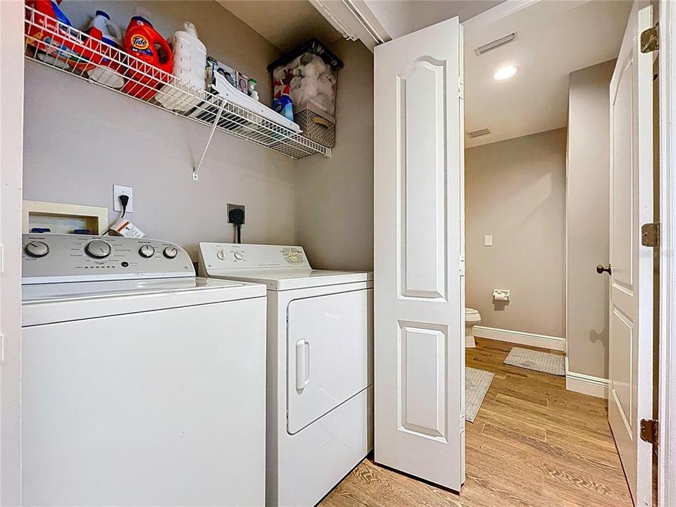 В аренду: $3,000 (2 спален, 2 ванн, 1215 Квадратных фут)