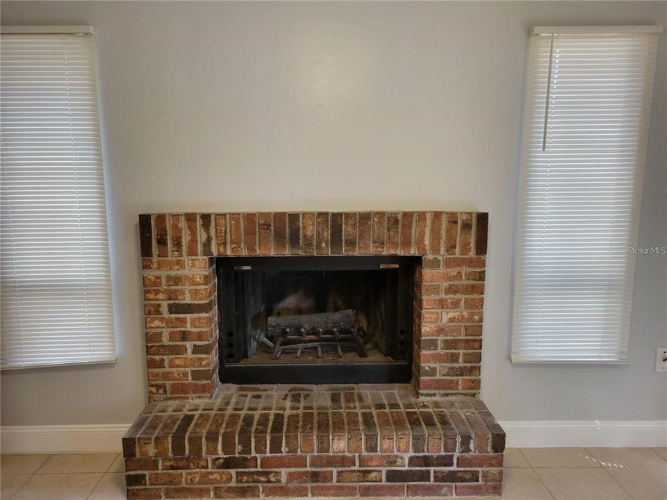 В аренду: $1,750 (2 спален, 2 ванн, 1104 Квадратных фут)