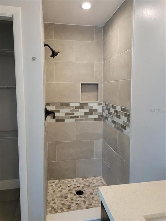 В аренду: $1,750 (2 спален, 2 ванн, 1104 Квадратных фут)