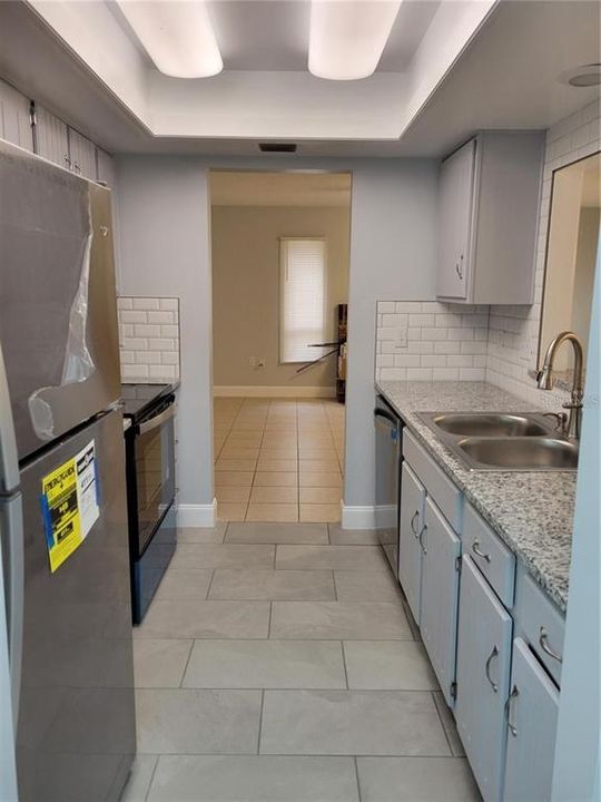 В аренду: $1,750 (2 спален, 2 ванн, 1104 Квадратных фут)