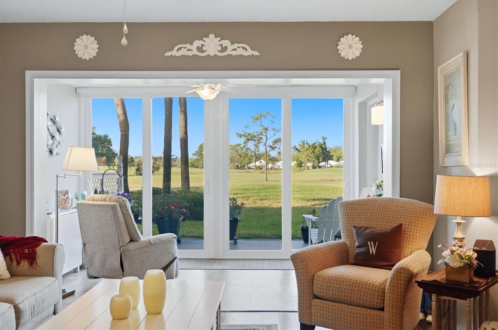 待售: $270,000 (2 贝兹, 2 浴室, 1002 平方英尺)