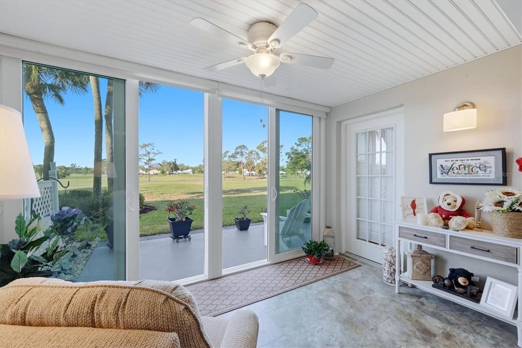 待售: $270,000 (2 贝兹, 2 浴室, 1002 平方英尺)