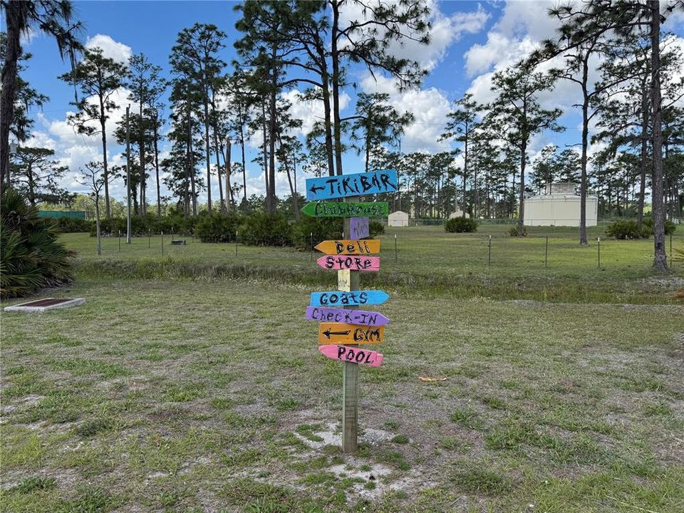 На продажу: $89,000 (0.09 acres)