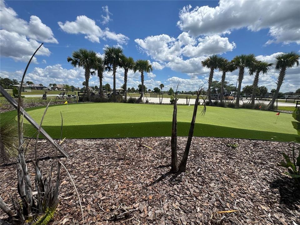 На продажу: $89,000 (0.09 acres)