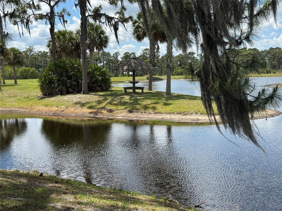 На продажу: $89,000 (0.09 acres)