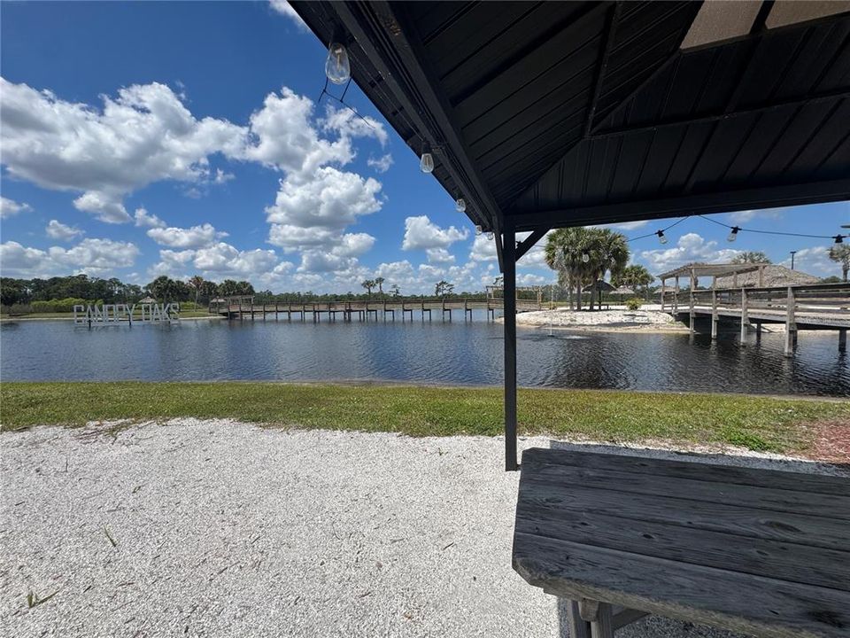 На продажу: $89,000 (0.09 acres)