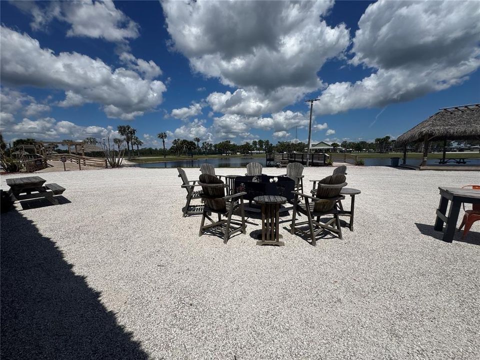 На продажу: $89,000 (0.09 acres)