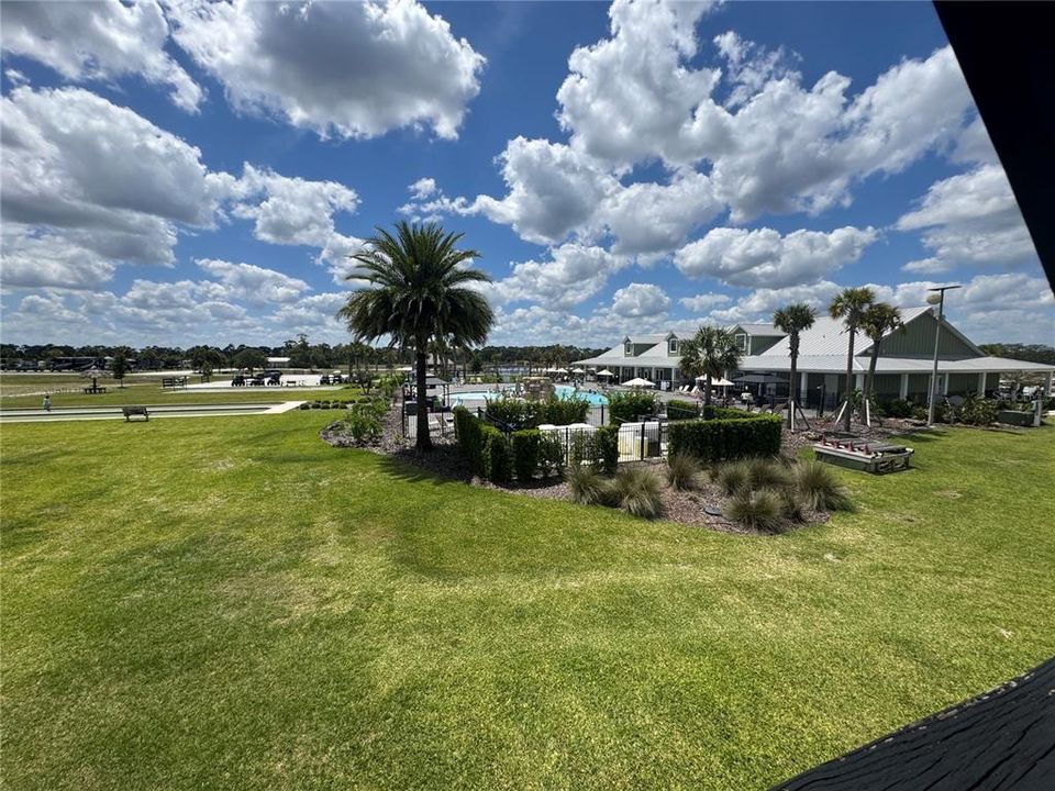 На продажу: $89,000 (0.09 acres)