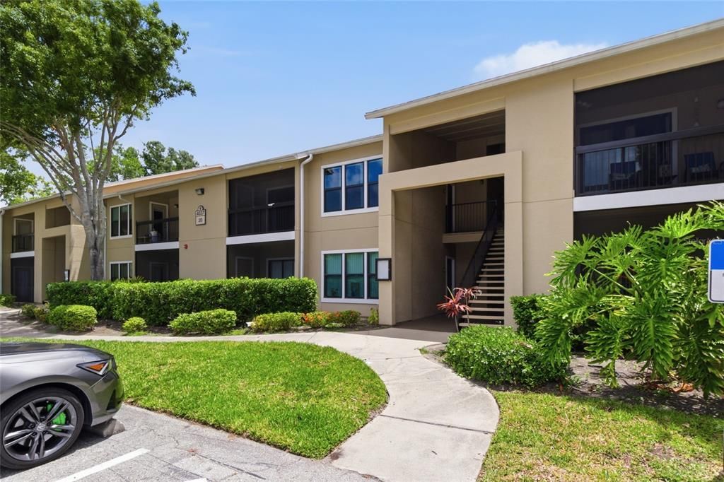 For Sale: $149,900 (1 beds, 1 baths, 688 Square Feet)