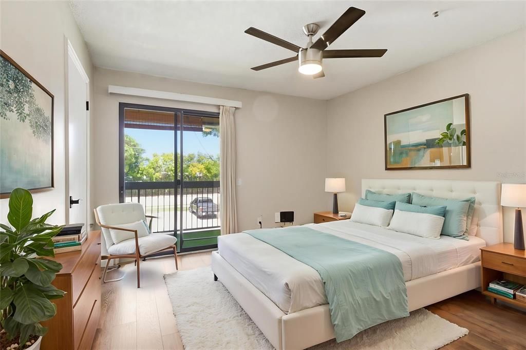 For Sale: $149,900 (1 beds, 1 baths, 688 Square Feet)