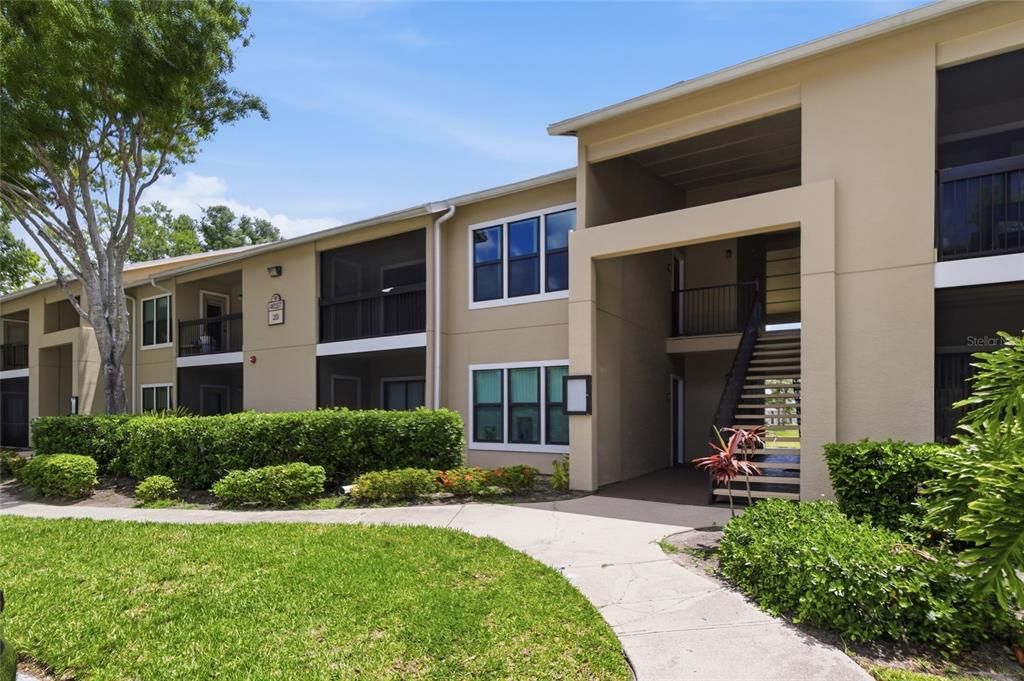 For Sale: $149,900 (1 beds, 1 baths, 688 Square Feet)
