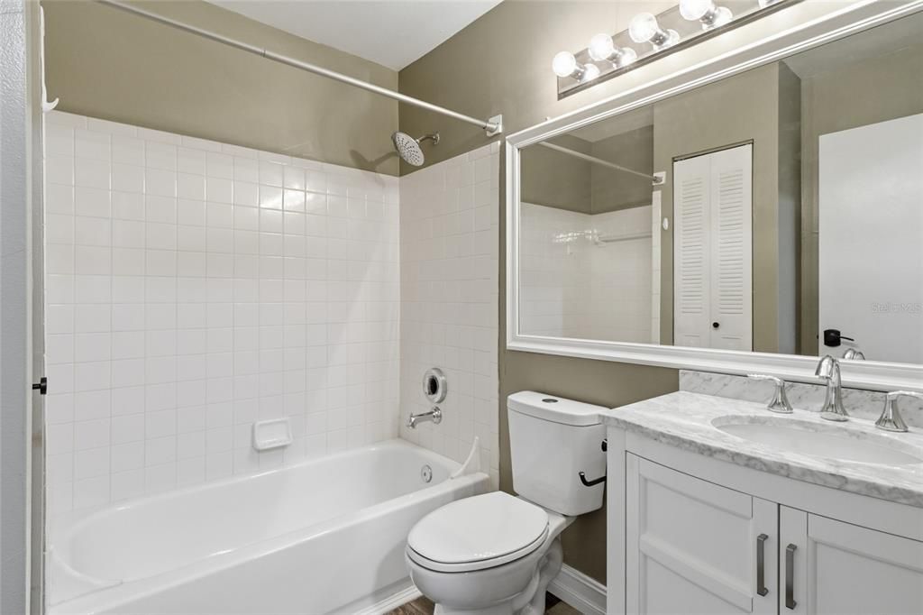 For Sale: $149,900 (1 beds, 1 baths, 688 Square Feet)