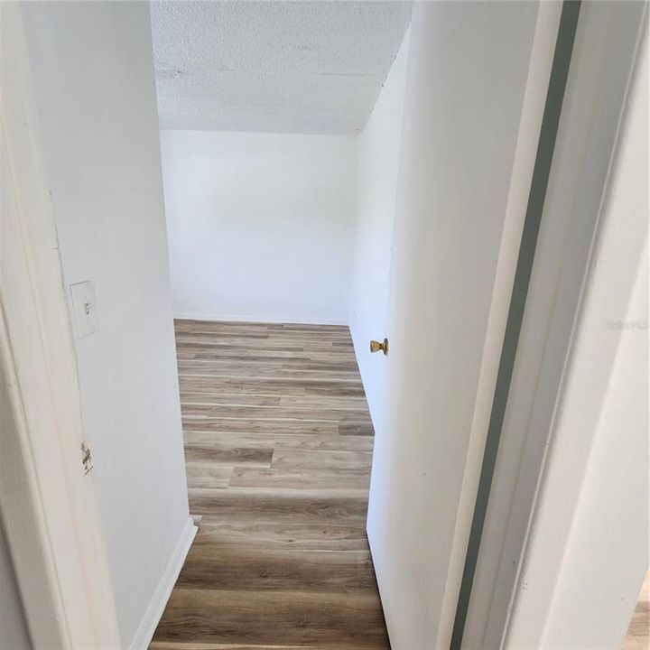 На продажу: $179,500 (1 спален, 1 ванн, 702 Квадратных фут)
