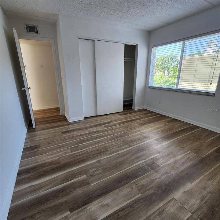 На продажу: $179,500 (1 спален, 1 ванн, 702 Квадратных фут)