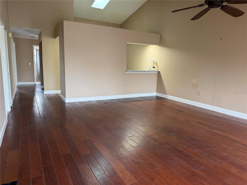 Active With Contract: $150,000 (2 beds, 2 baths, 1155 Square Feet)