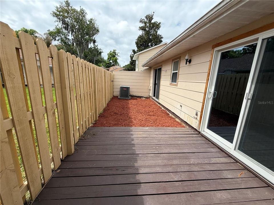 Active With Contract: $150,000 (2 beds, 2 baths, 1155 Square Feet)
