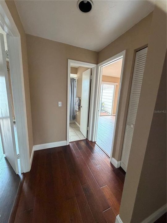 Active With Contract: $150,000 (2 beds, 2 baths, 1155 Square Feet)