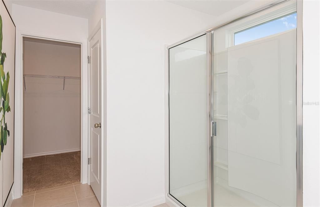 Active With Contract: $477,670 (5 beds, 3 baths, 2615 Square Feet)