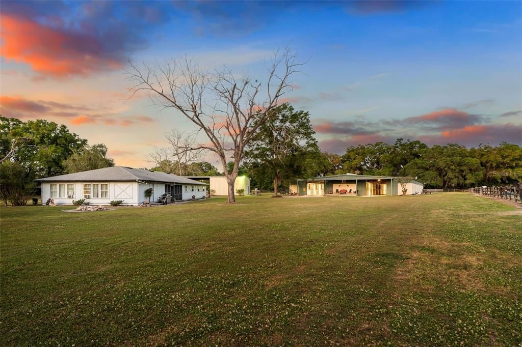 En Venta: $2,690,000 (4 camas, 3 baños, 2414 Pies cuadrados)