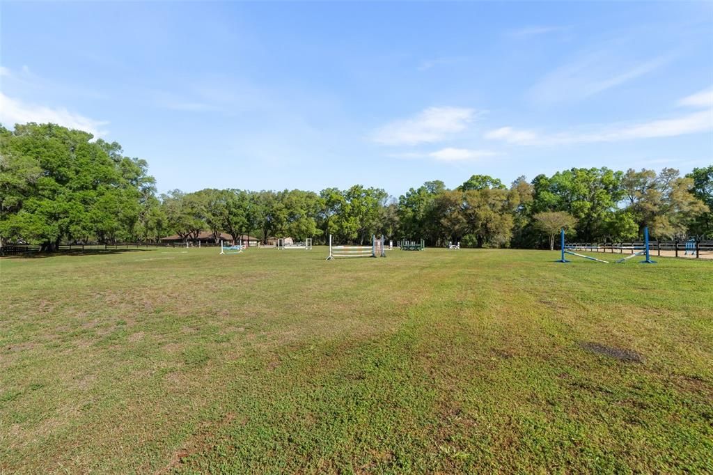 En Venta: $2,690,000 (4 camas, 3 baños, 2414 Pies cuadrados)