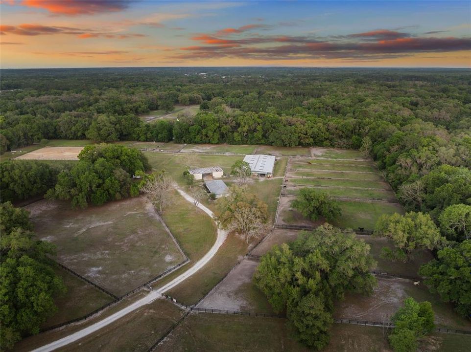 En Venta: $2,690,000 (4 camas, 3 baños, 2414 Pies cuadrados)