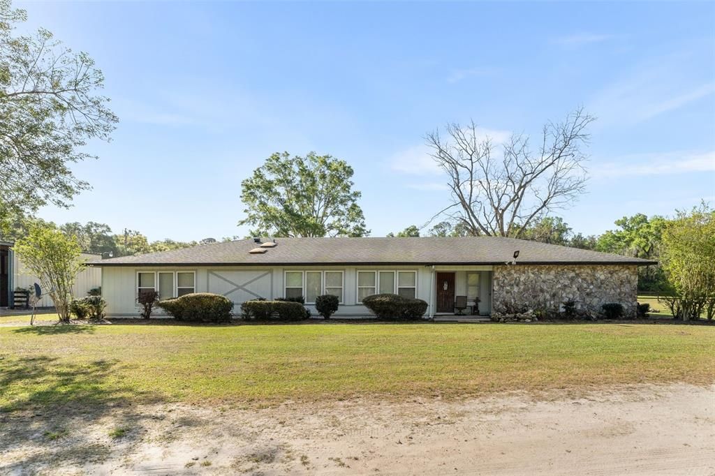 En Venta: $2,690,000 (4 camas, 3 baños, 2414 Pies cuadrados)