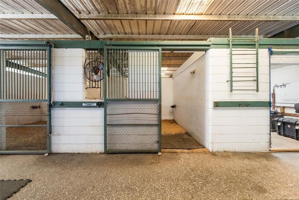 En Venta: $2,690,000 (4 camas, 3 baños, 2414 Pies cuadrados)