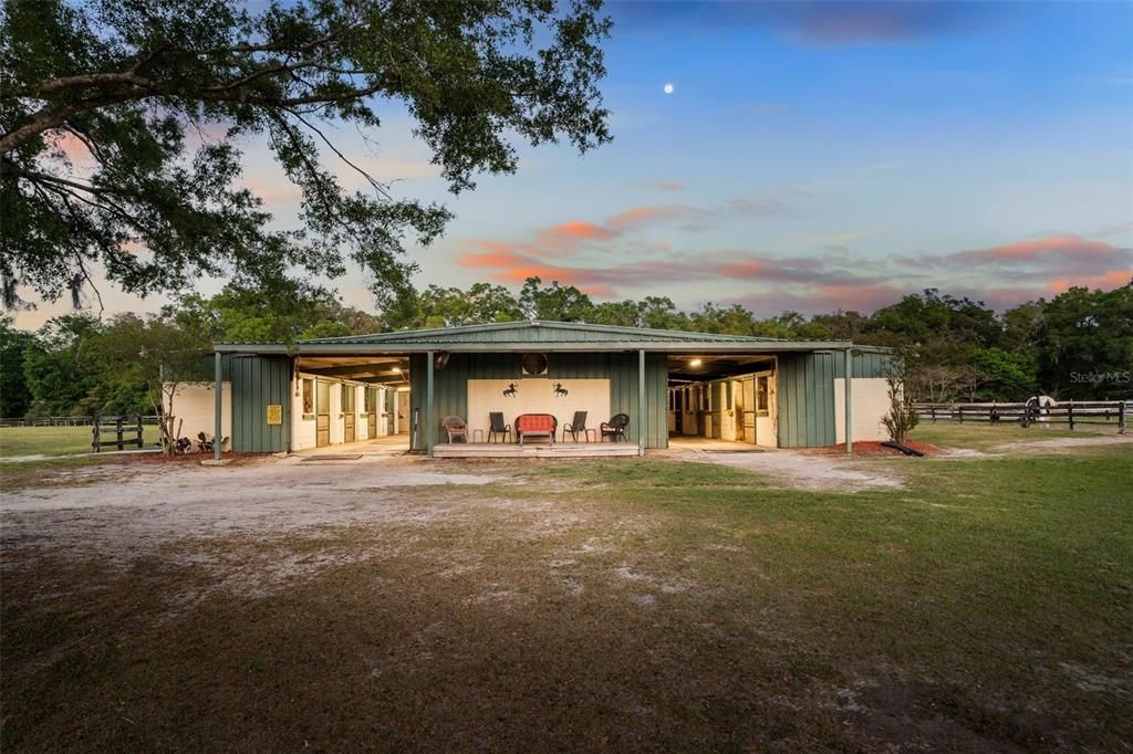 En Venta: $2,690,000 (4 camas, 3 baños, 2414 Pies cuadrados)