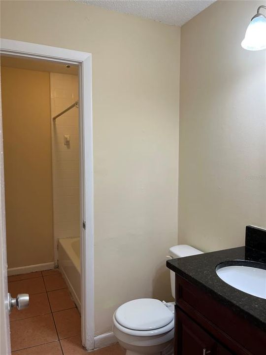 For Rent: $1,417 (2 beds, 1 baths, 833 Square Feet)
