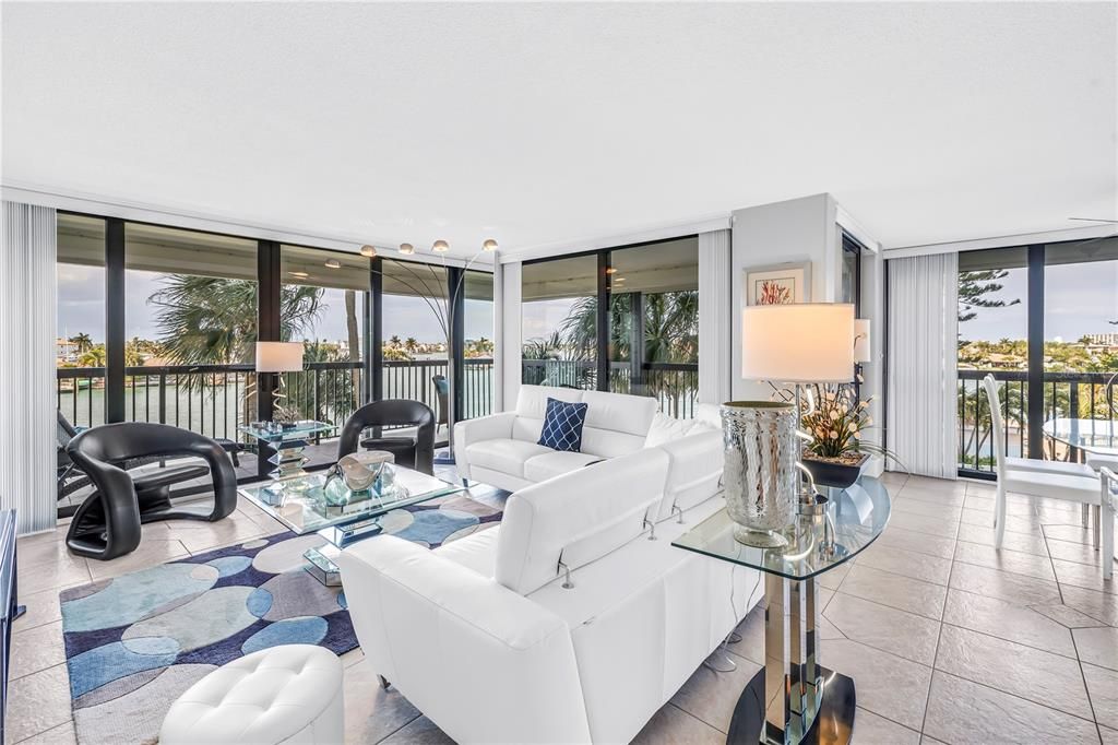 На продажу: $750,000 (2 спален, 2 ванн, 1430 Квадратных фут)