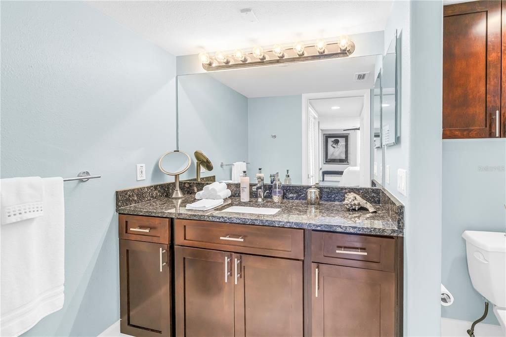 На продажу: $750,000 (2 спален, 2 ванн, 1430 Квадратных фут)