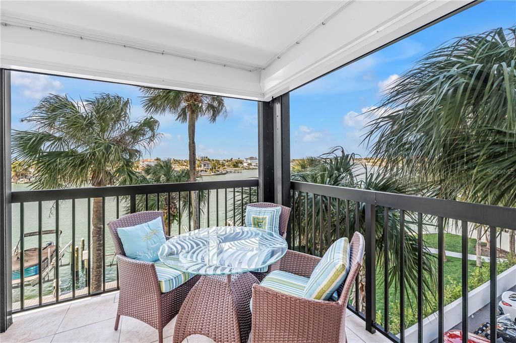 На продажу: $750,000 (2 спален, 2 ванн, 1430 Квадратных фут)