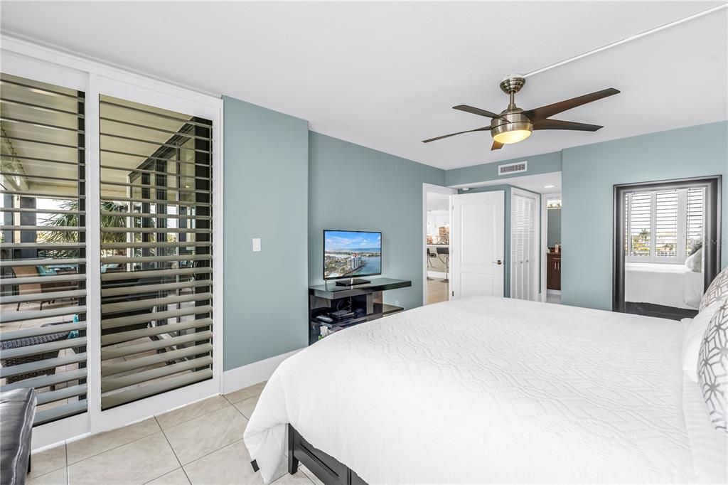 На продажу: $750,000 (2 спален, 2 ванн, 1430 Квадратных фут)