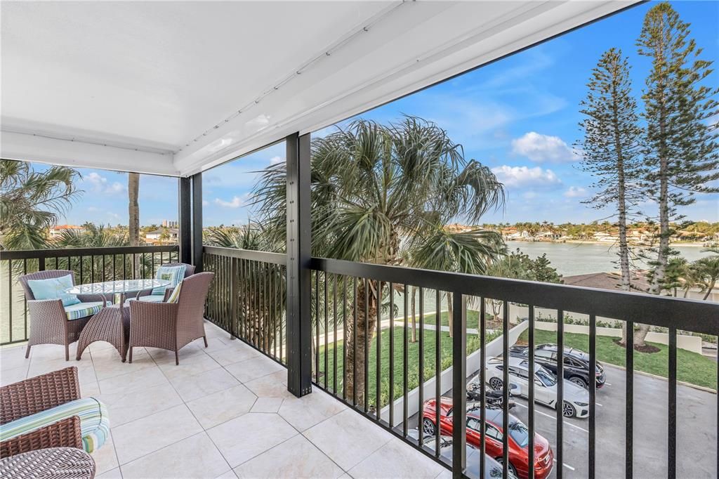 На продажу: $750,000 (2 спален, 2 ванн, 1430 Квадратных фут)