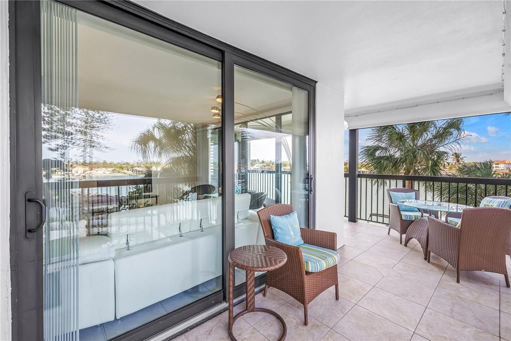 На продажу: $750,000 (2 спален, 2 ванн, 1430 Квадратных фут)